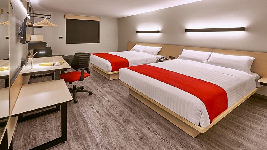 Hotel Express By Marriott Ciudad De Aeropuerto 4*