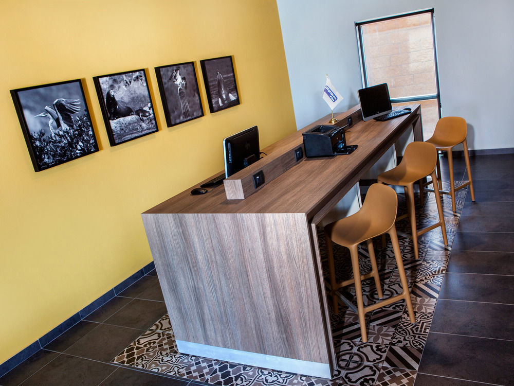 Hotel Express By Marriott Ciudad De Aeropuerto 4*